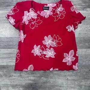 S.L. Fashions Crimson and White Floral Top